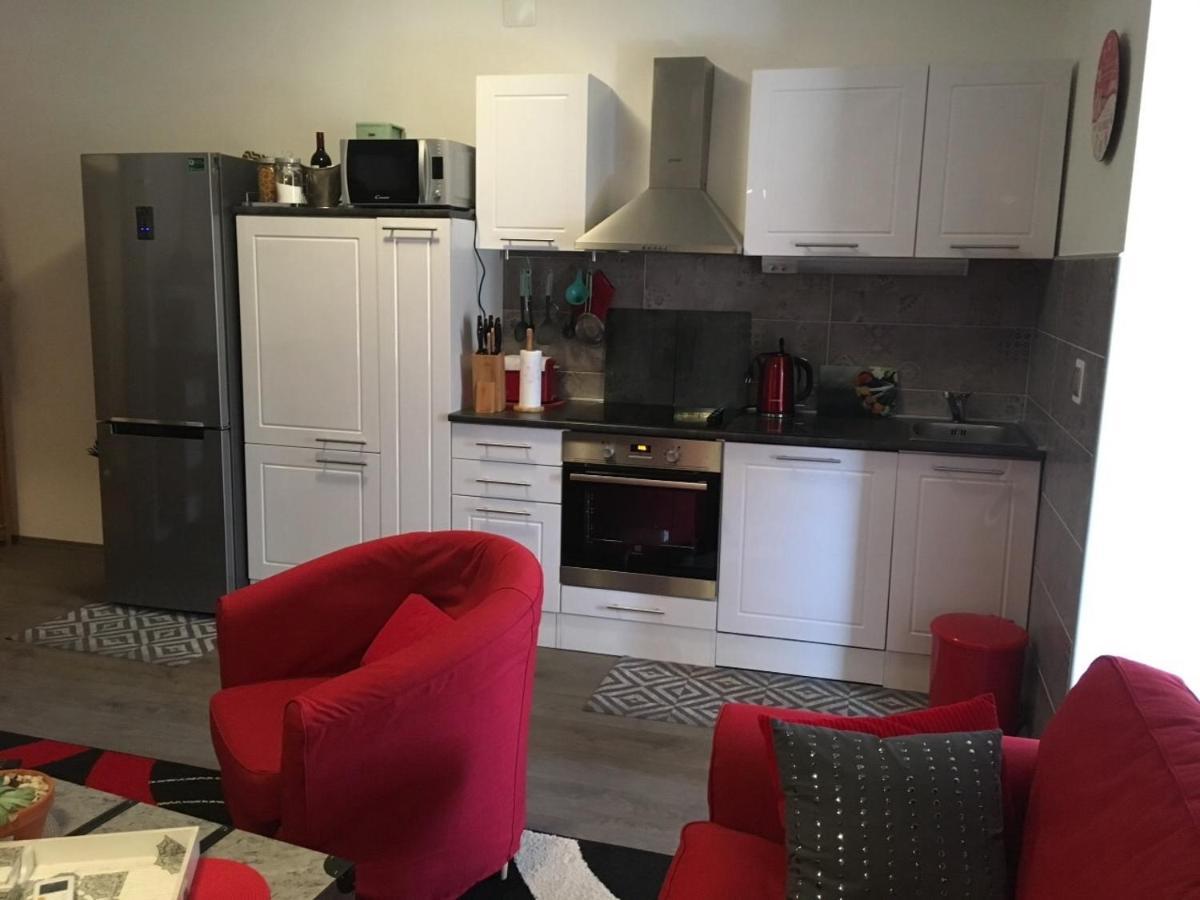 Apartments By The Sea Blace, Neretva Delta - Usce Neretve - 16068 מראה חיצוני תמונה